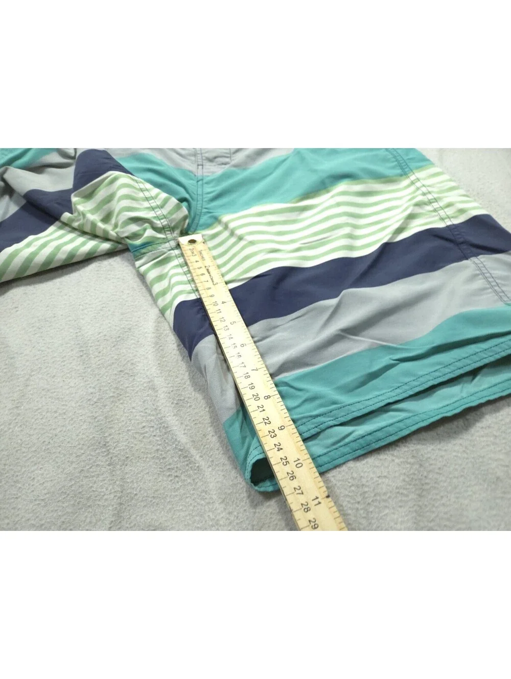Patagonia Swim Shorts Mens 34 Wavefarer Board Trunks Surf Striped Blue Nylon 19